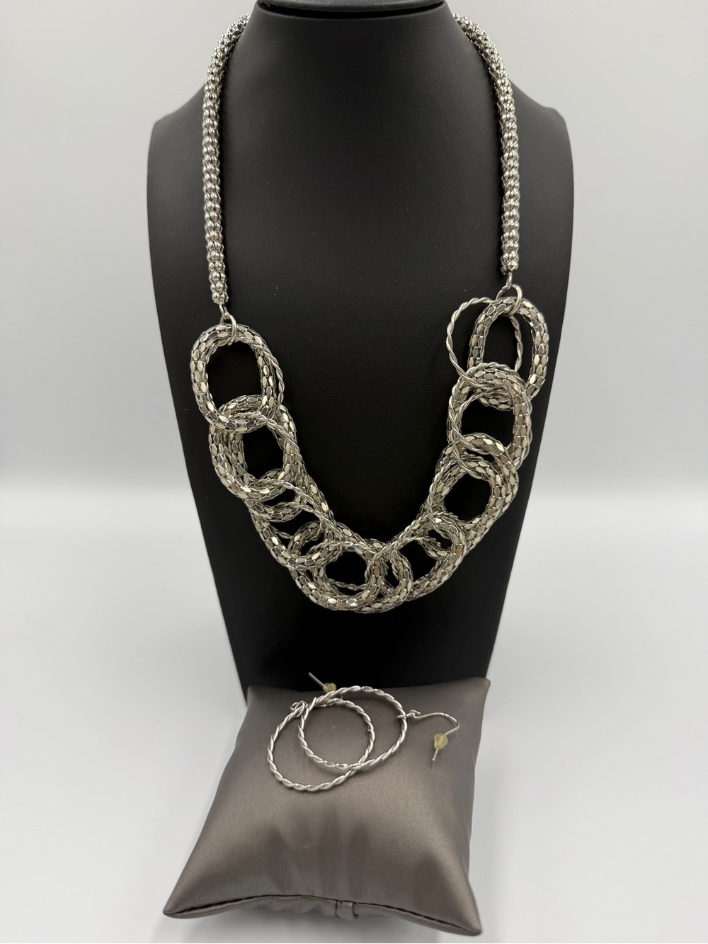 Textured Interlocking Loop Silver Tone Necklace with Matching Hoop Earrings